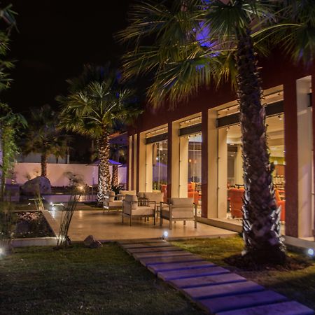 Holiday Inn Express Guadalajara Aeropuerto By Ihg Las Pintas 외부 사진