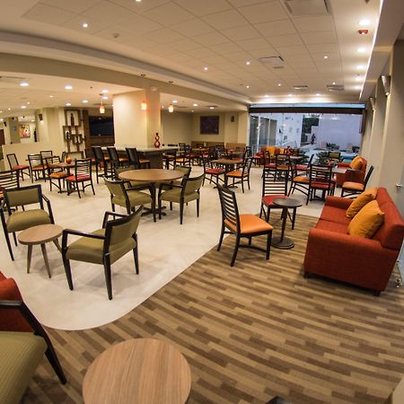 Holiday Inn Express Guadalajara Aeropuerto By Ihg Las Pintas 외부 사진
