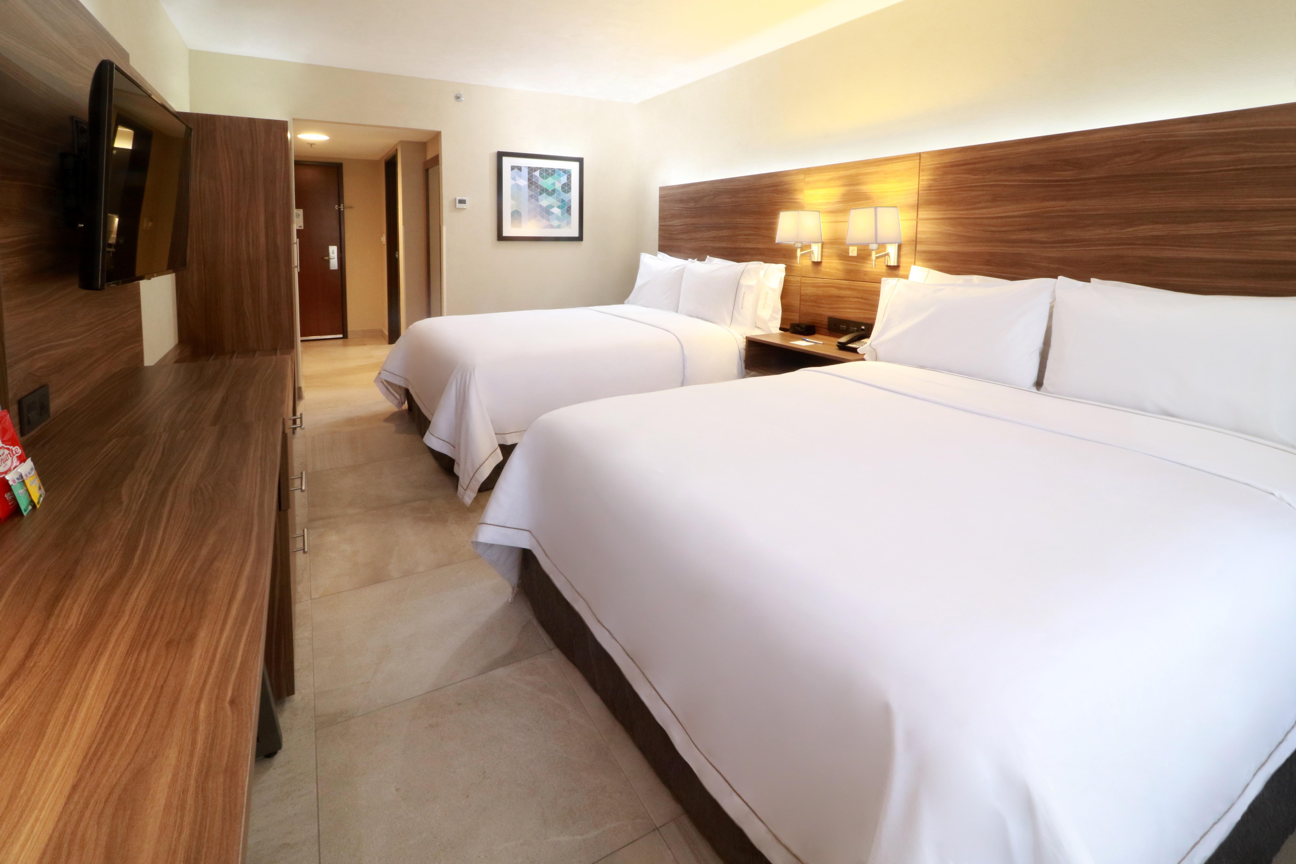 Holiday Inn Express Guadalajara Aeropuerto By Ihg Las Pintas 외부 사진