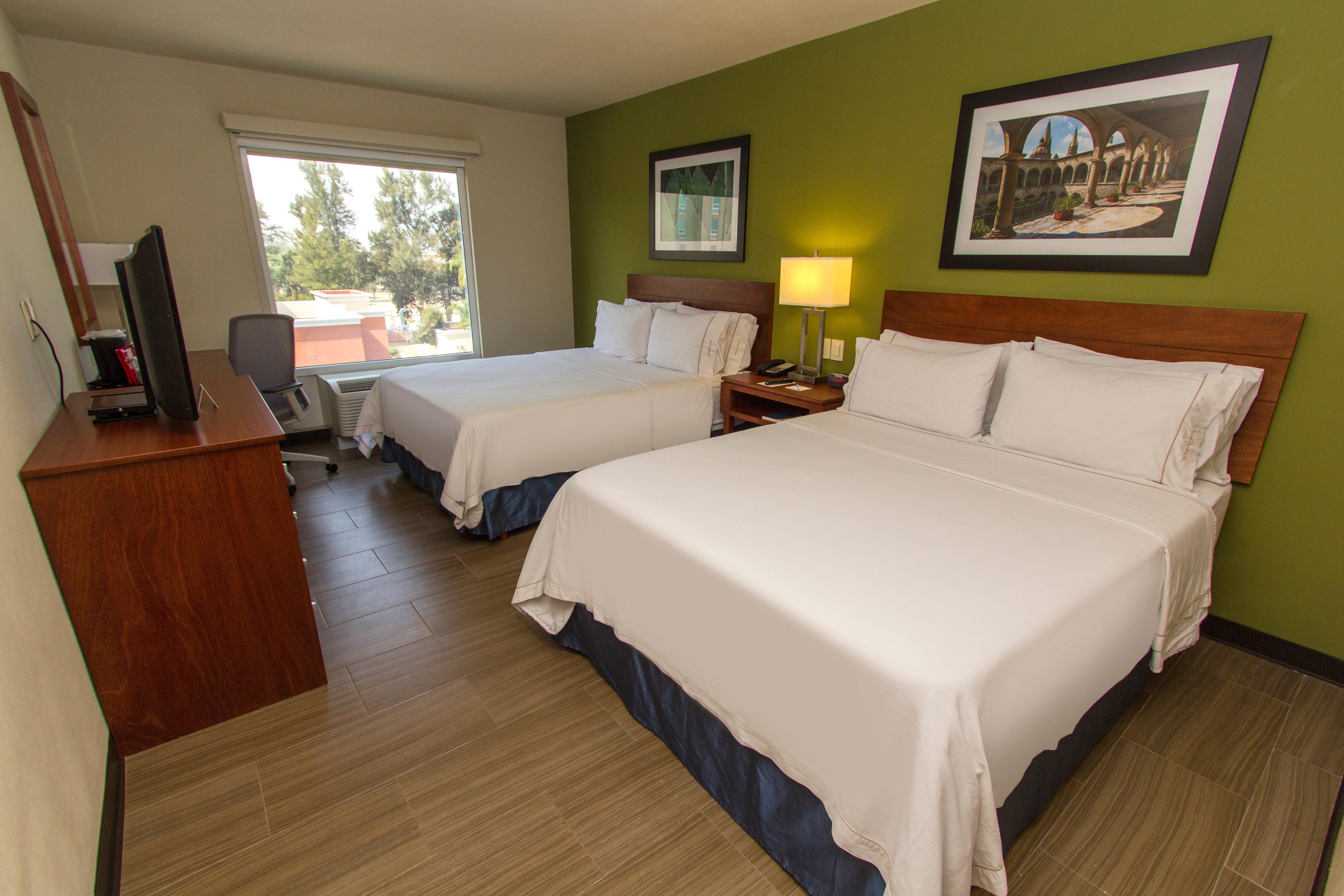 Holiday Inn Express Guadalajara Aeropuerto By Ihg Las Pintas 외부 사진