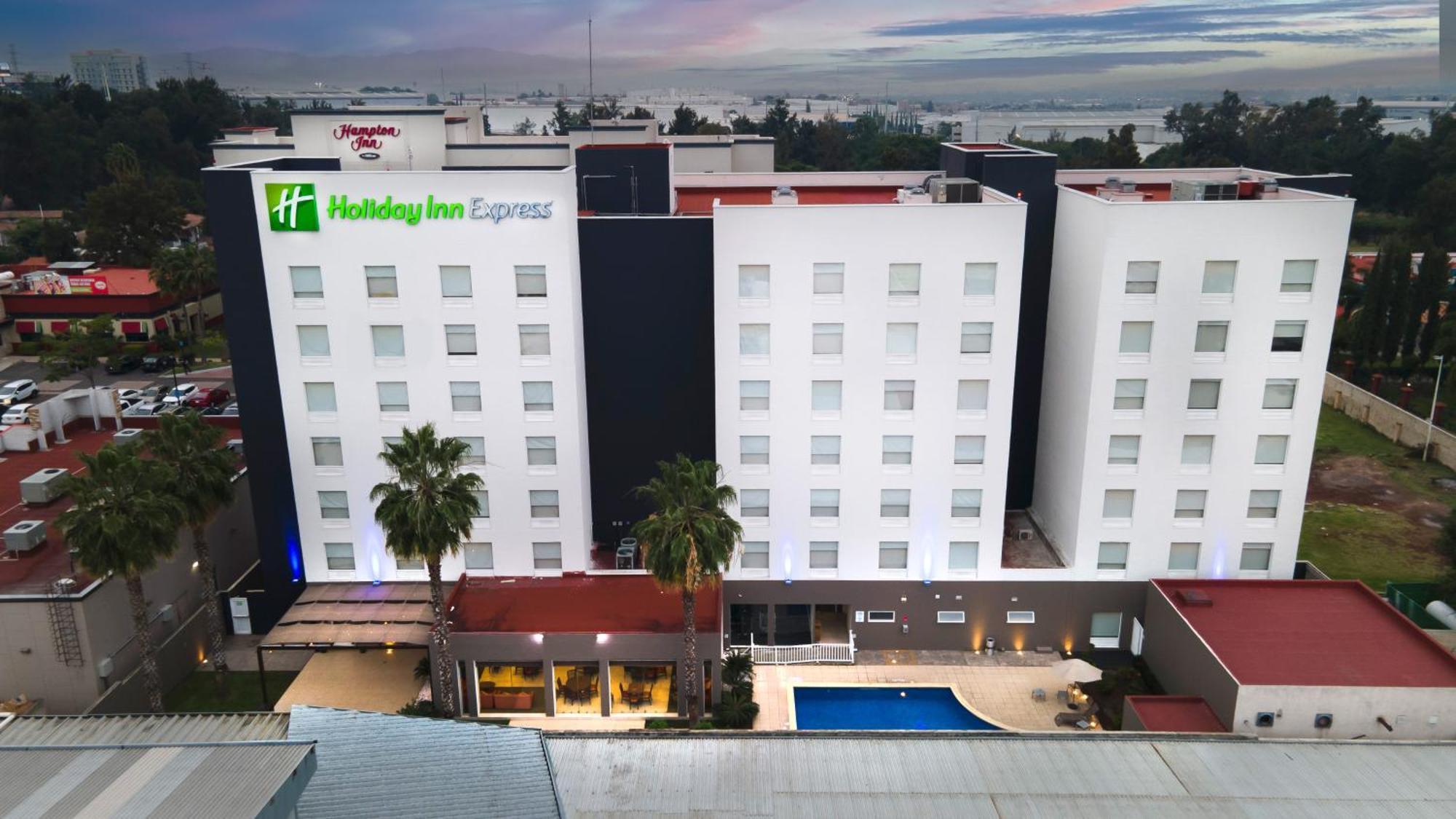 Holiday Inn Express Guadalajara Aeropuerto By Ihg Las Pintas 외부 사진